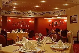 Park Sankt Peterburg Szálloda Plovdiv