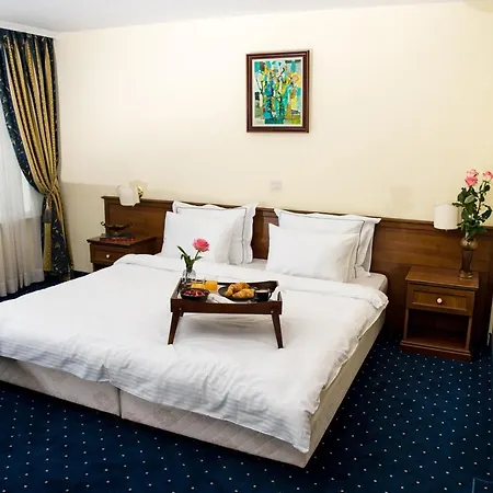 парк санкт петербург 4* Пловдив