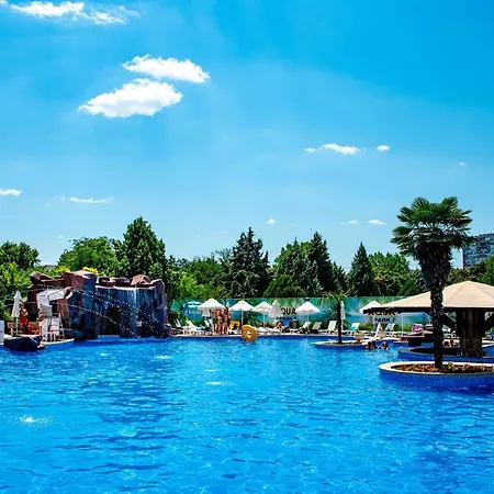 Park Sankt Peterburg מלון